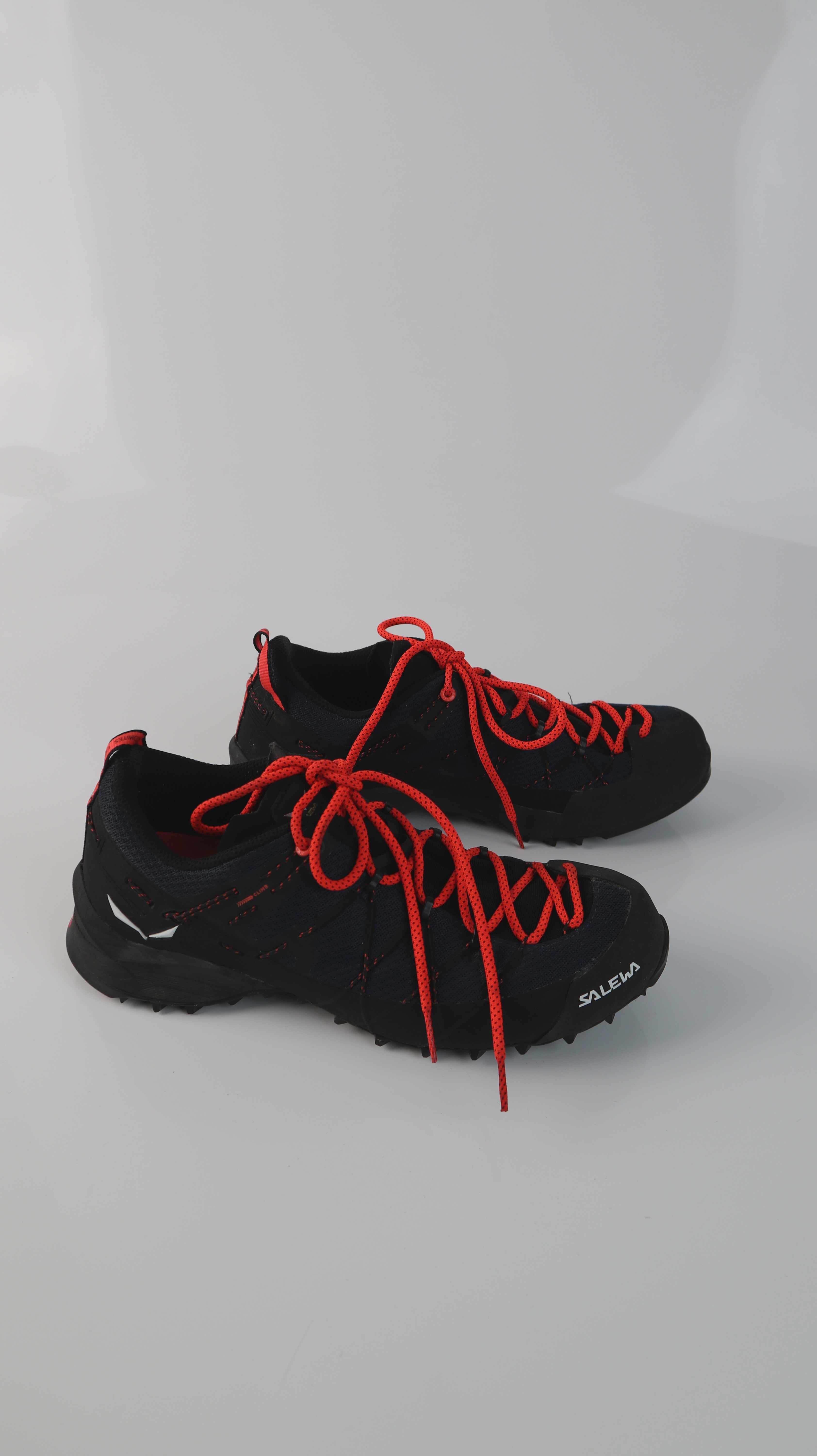 Salewa Wanderschuhe 39 Treckingschuhe Blau rot