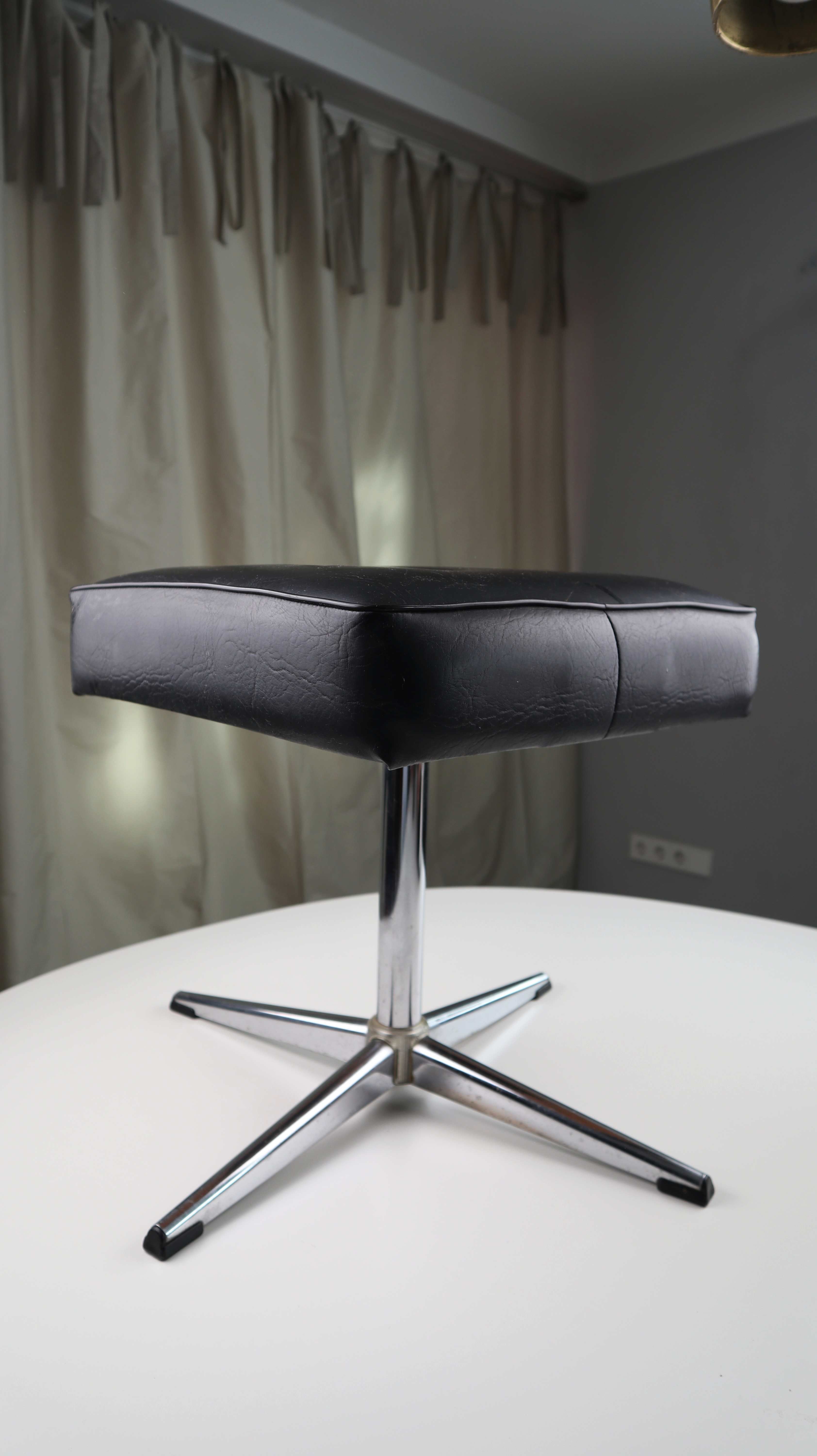 Hocker Lederhocker Sessel Beistellhocker schwarz mid century Drehhocker