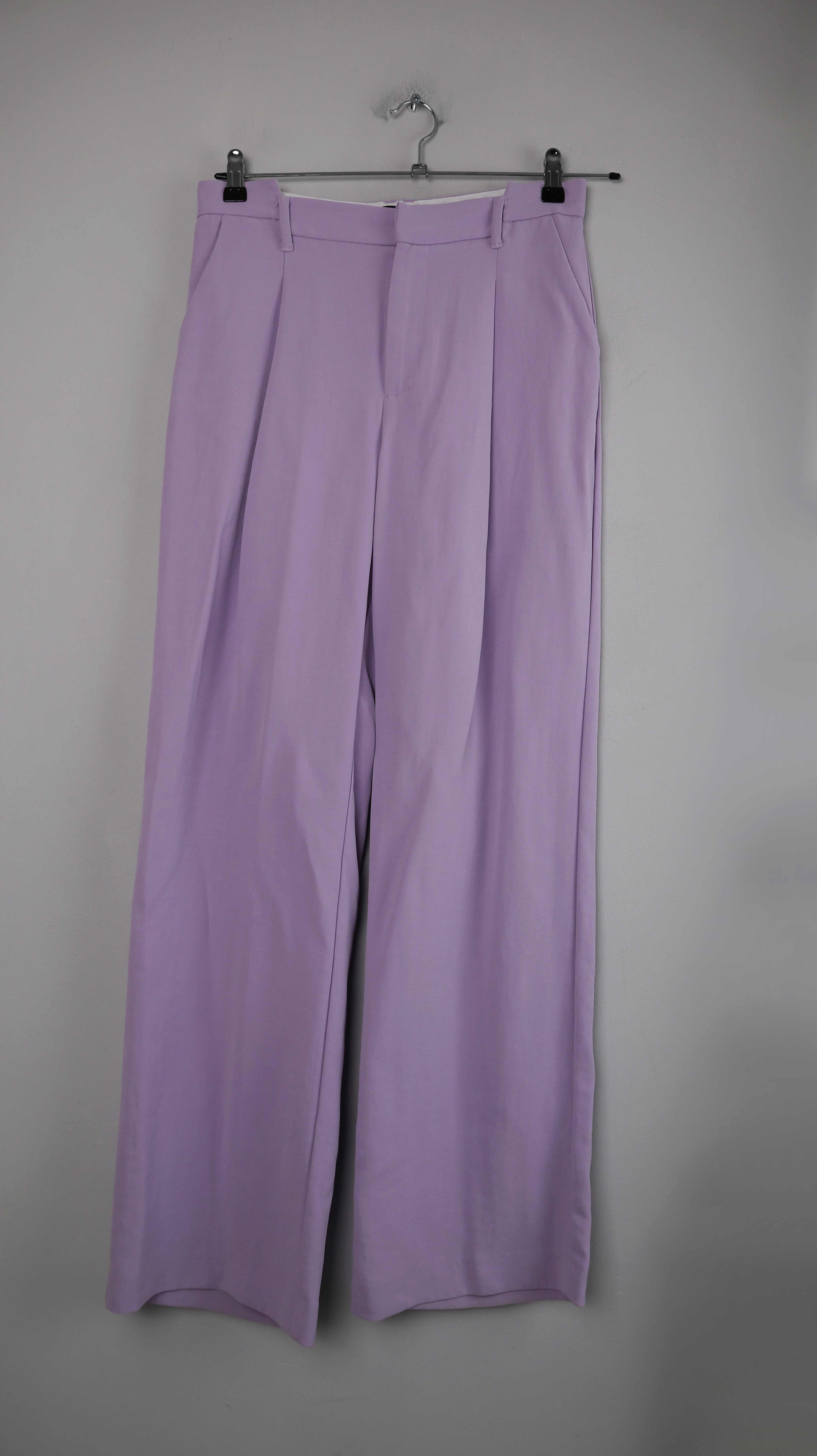 Zara Hose Lila Stoffhose 36 S Flieder wide leg mid waist