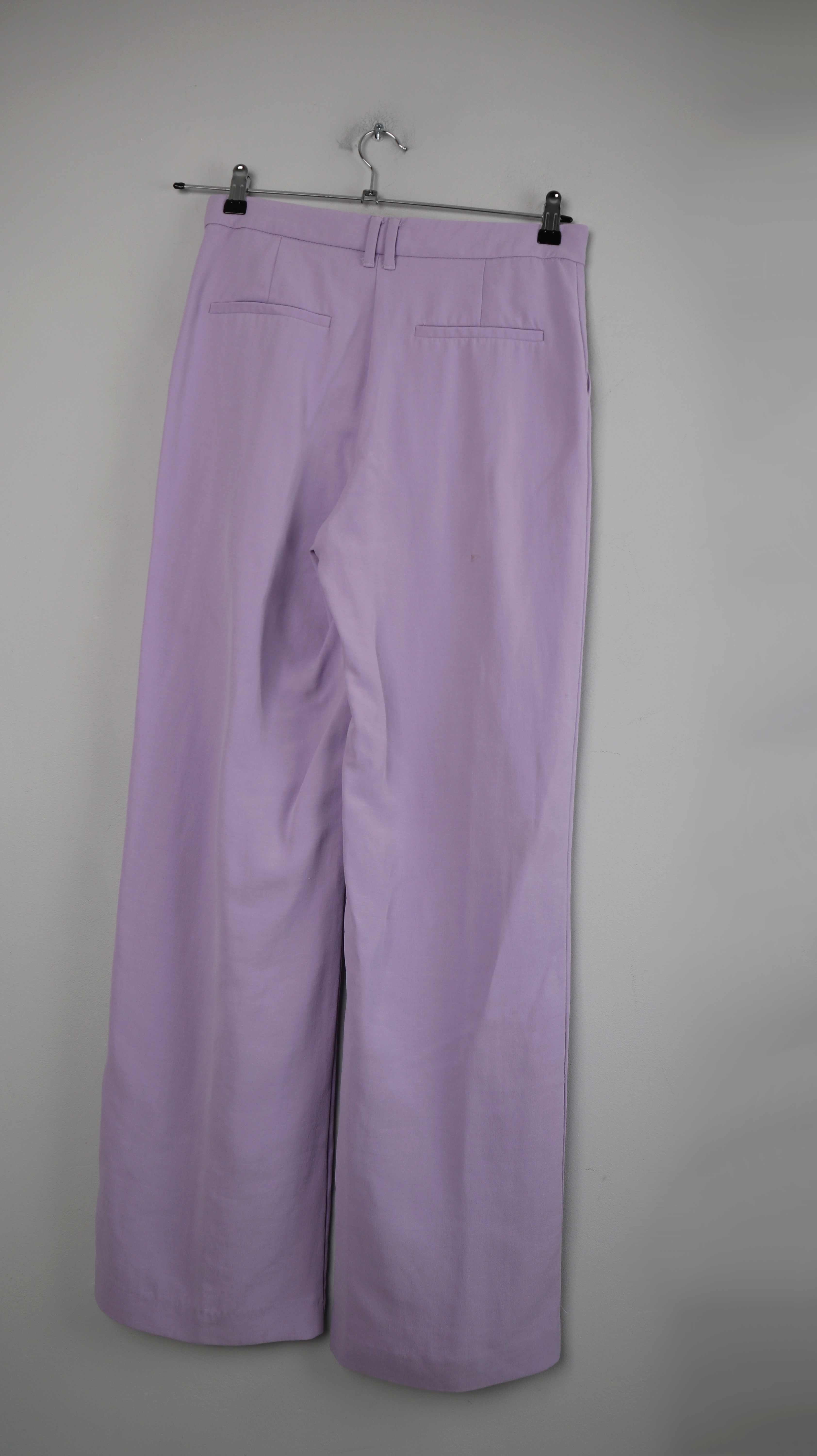 Zara Hose Lila Stoffhose 36 S Flieder wide leg mid waist