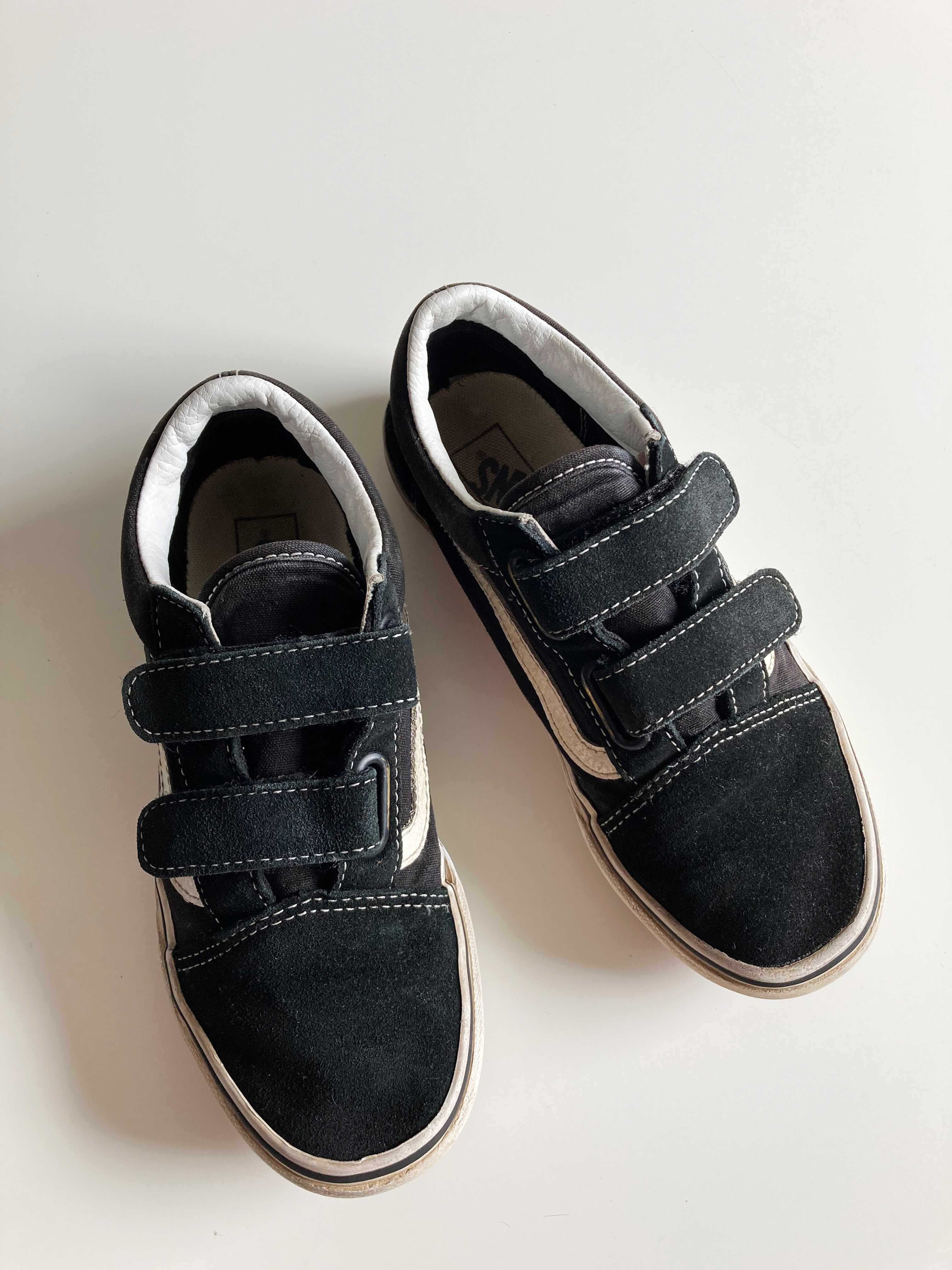 Vans Kinder schwarz weiß 34 Sneaker Tunrschuhe low Klettverschluss