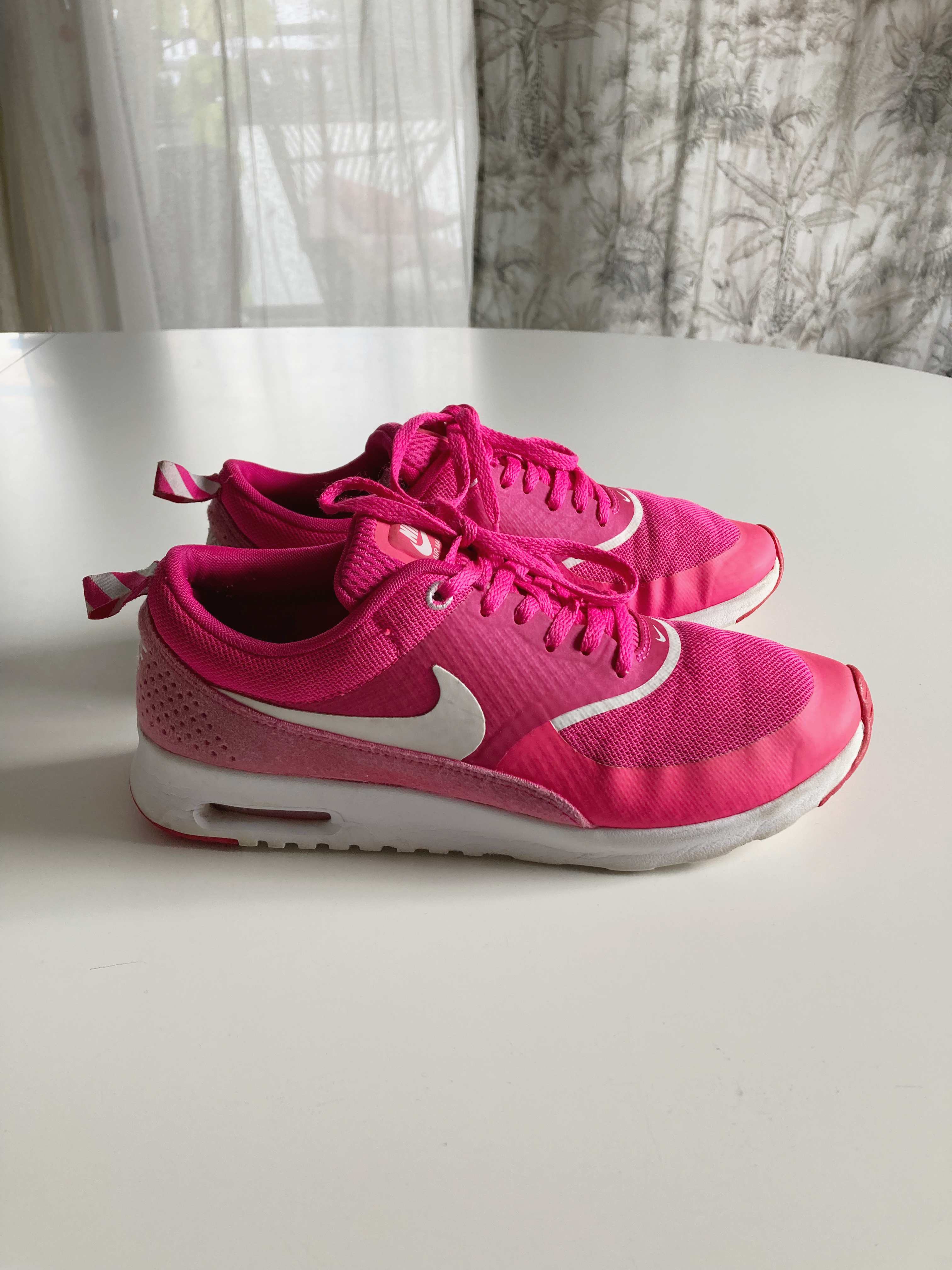 Nike Sneaker Turnschuhe 40,5 Pink Rosa Laufschuhe Sportschuhe