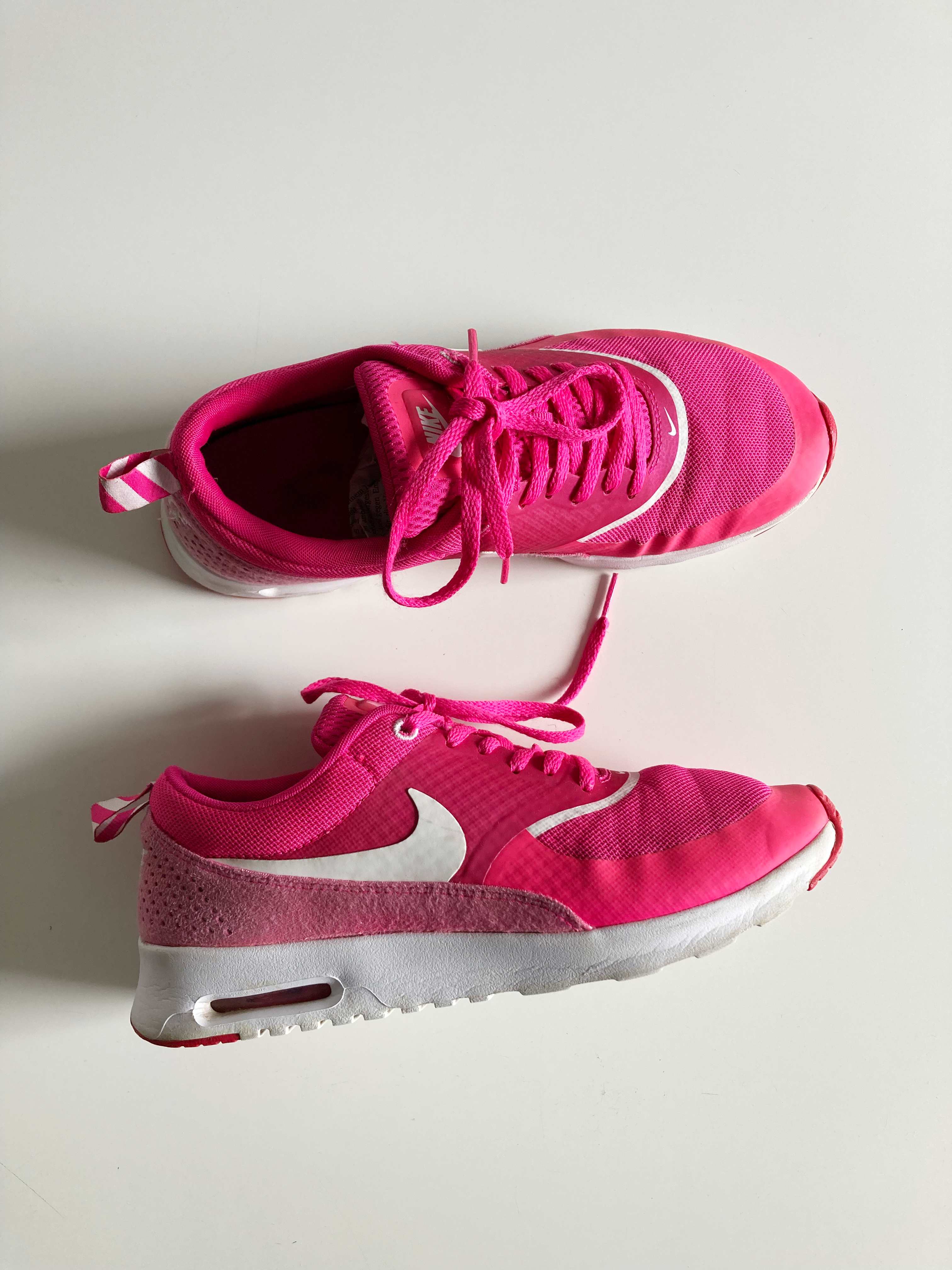 Nike Sneaker Turnschuhe 40,5 Pink Rosa Laufschuhe Sportschuhe