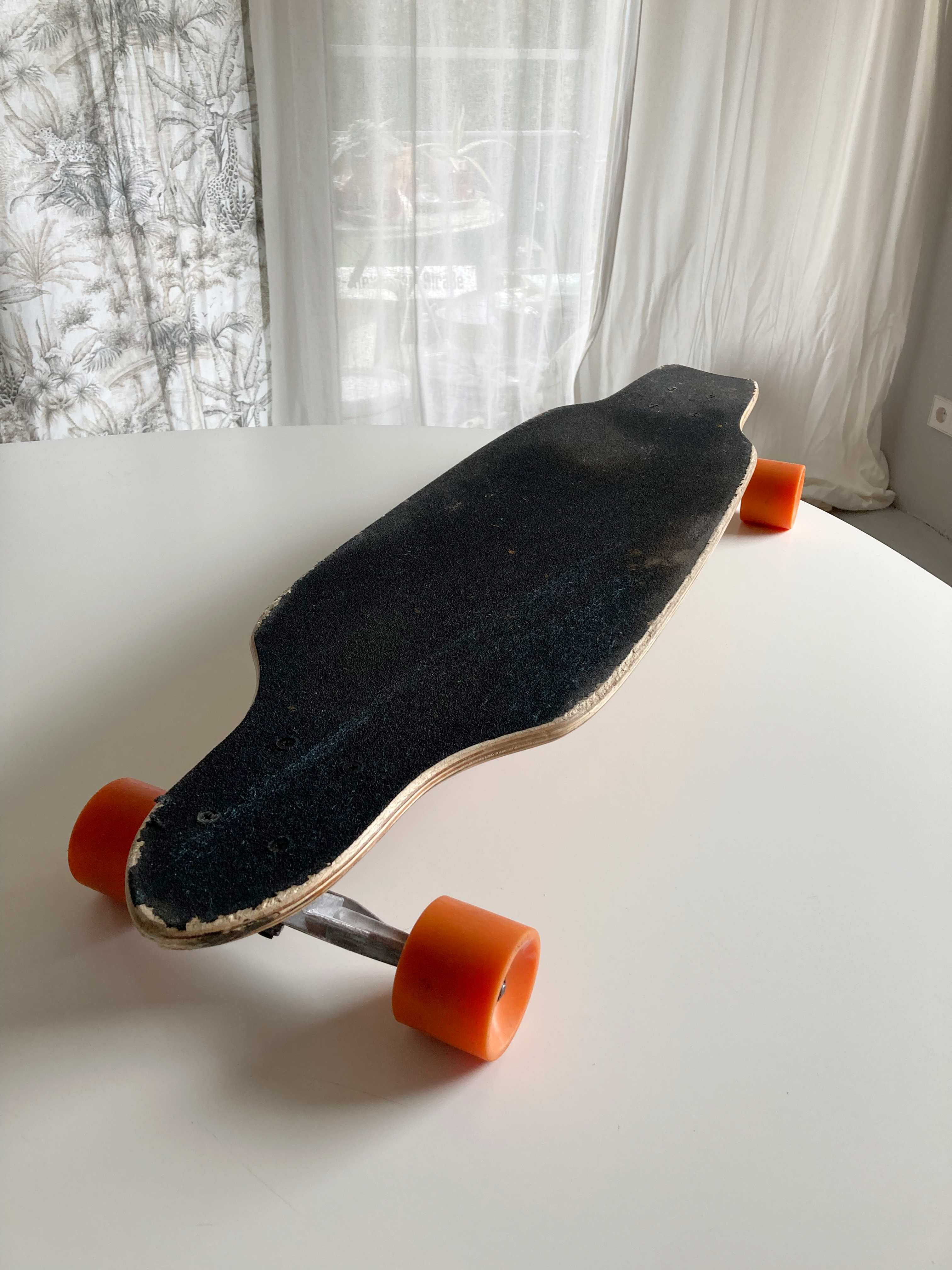 Longboard Grau Orange Skateboard