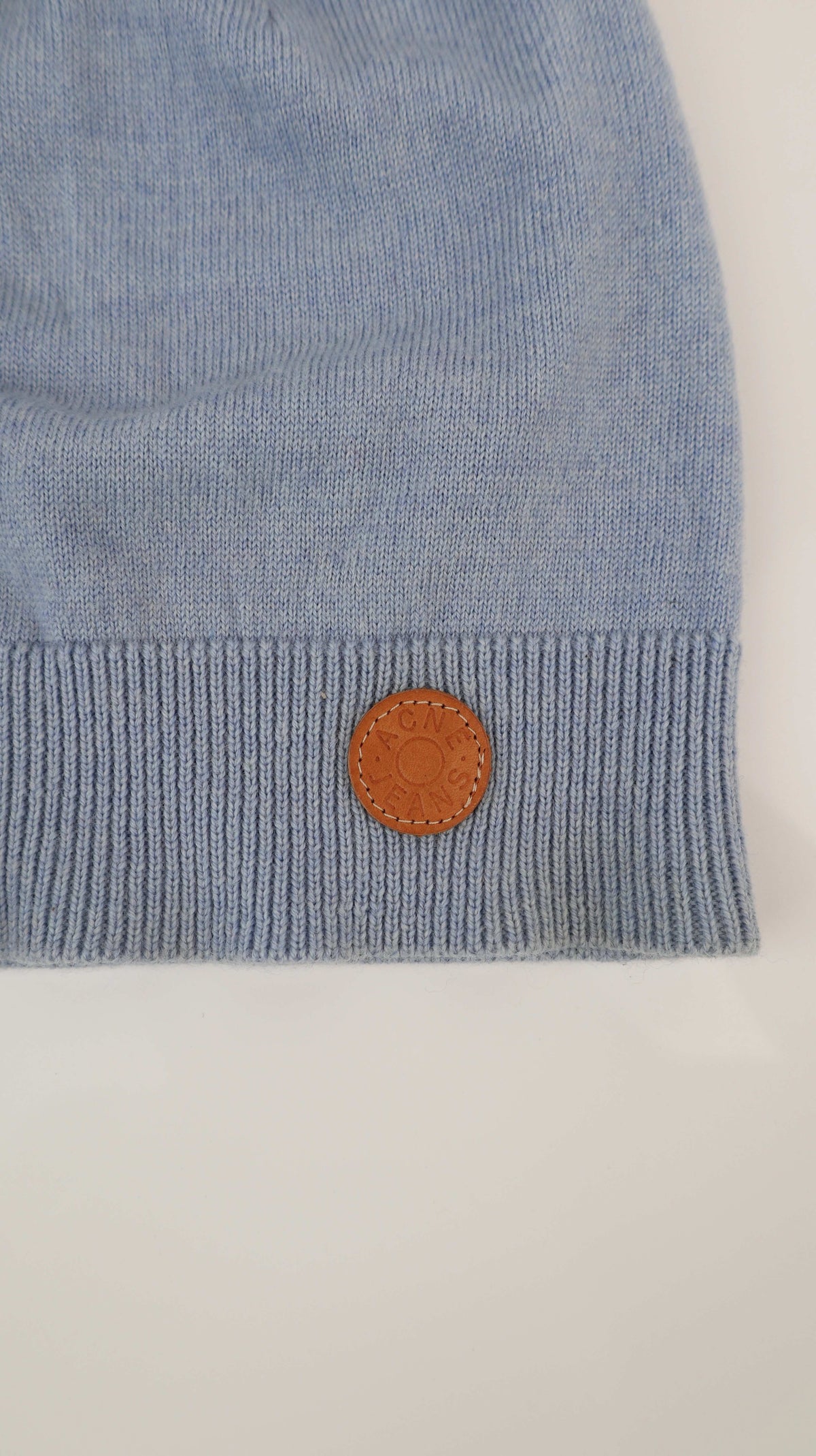 Acne Jeans Mütze hellblau blau Wolle Wollmütze