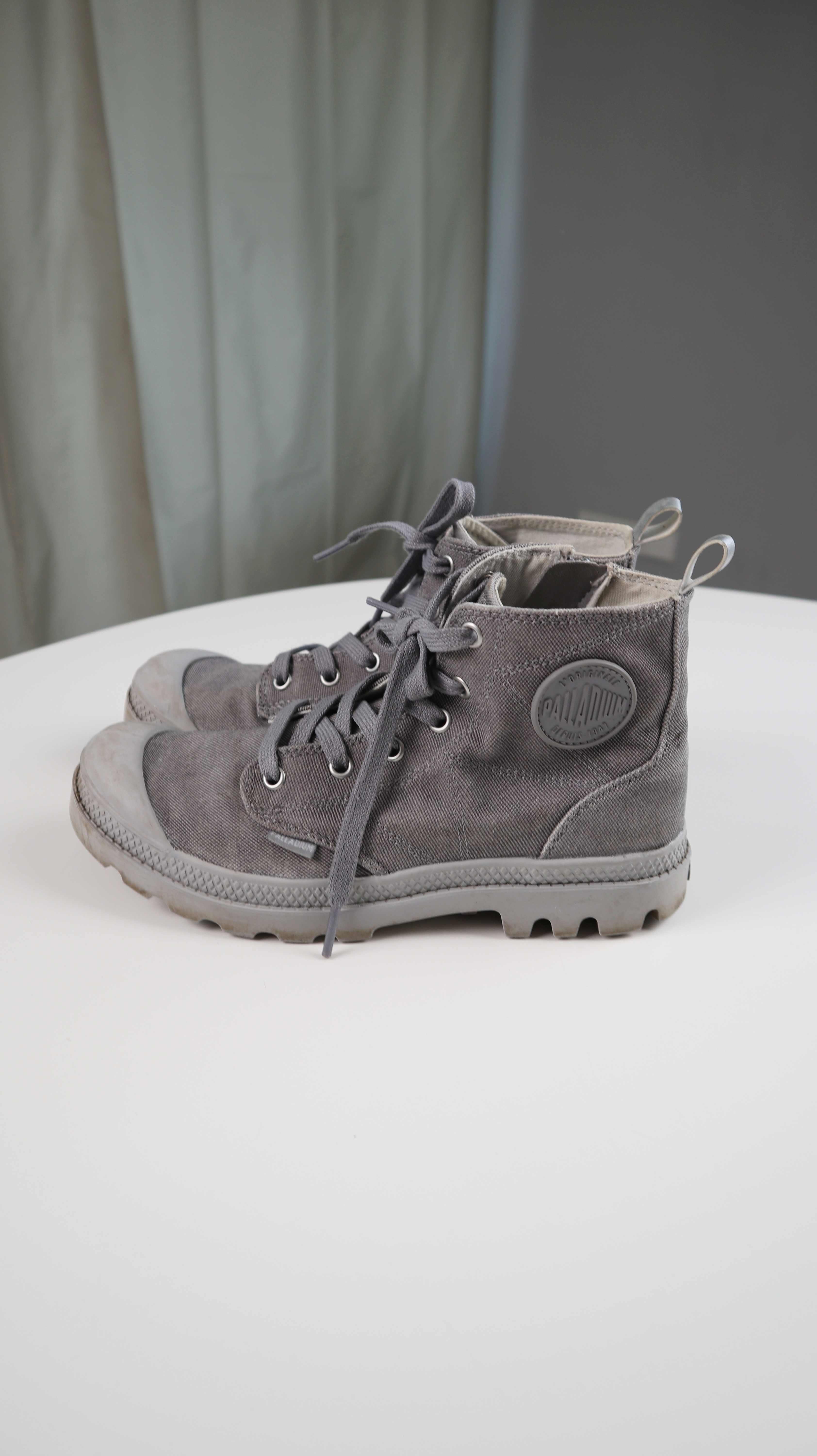 Paladium Schuhe grau 39 Stiefel Outdoorschuhe Hellgrau